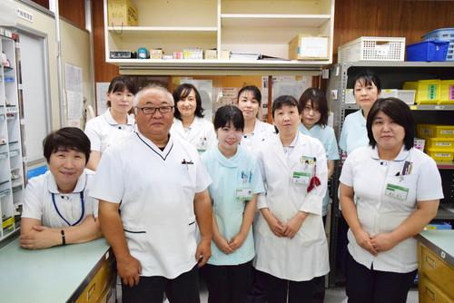 薬剤科集合写真.jpg