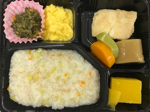 行楽弁当（ｹｱ）.jpg